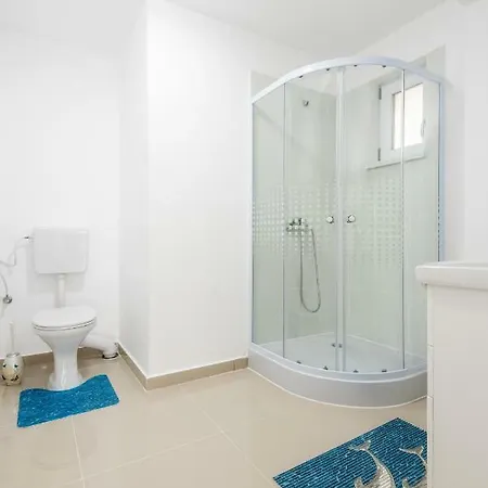 Harmony 2 Mamaia Sat Apartment